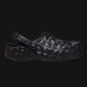 Lined geometric Crocs 9w 7m